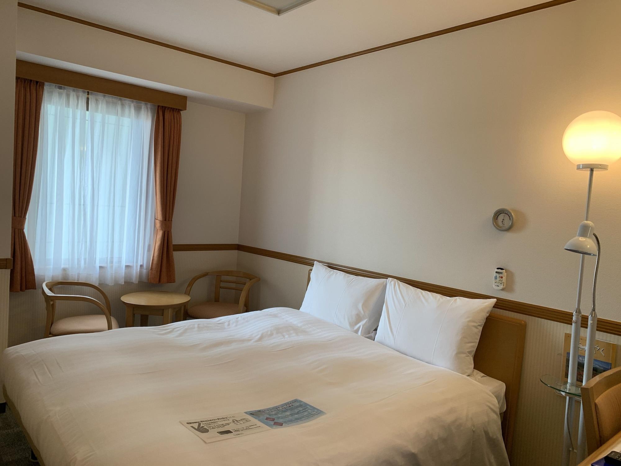 Toyoko Inn Shin-Yokohama Ekimae Shinkan Esterno foto